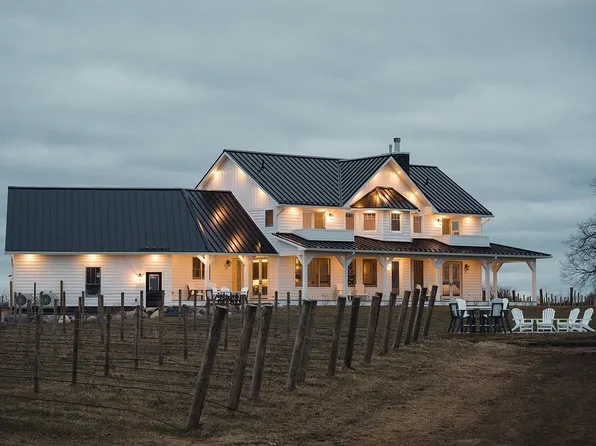 8062 Sayler Rd, Williamsburg, MI 49690