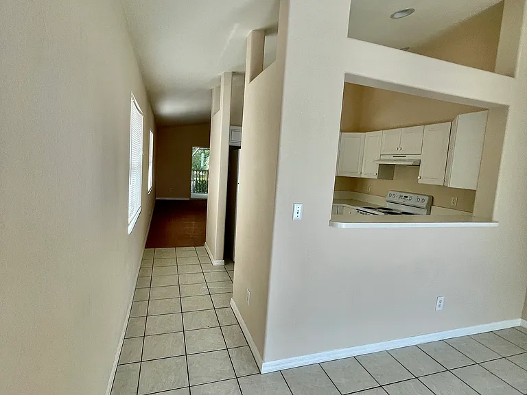 26747 Little John Ct #A — Photo 4