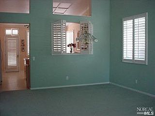 4th image of 124 Bounty Ln
