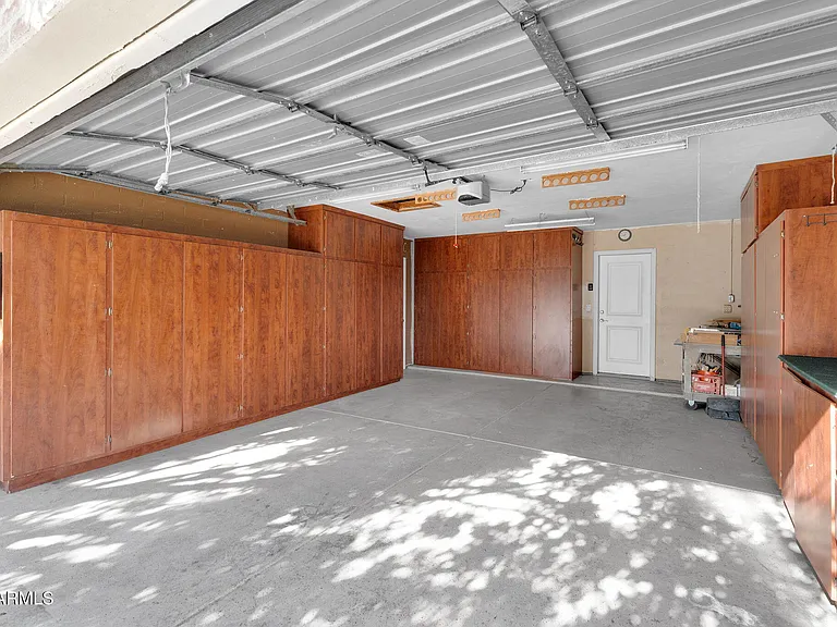 2542 W Nopal Ave — Photo 40