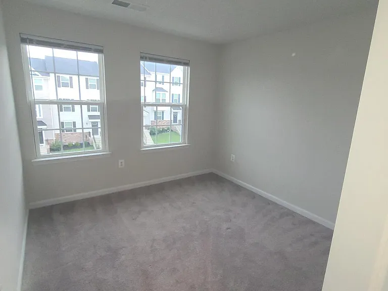 1006 Valley Run Dr — Photo 32