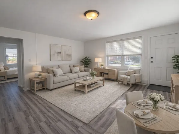 57 Albert St #1, Cambridge, ON N1R 3M9