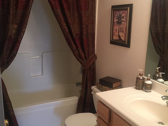 5th image of 11105 Baltimore St NE Unit B