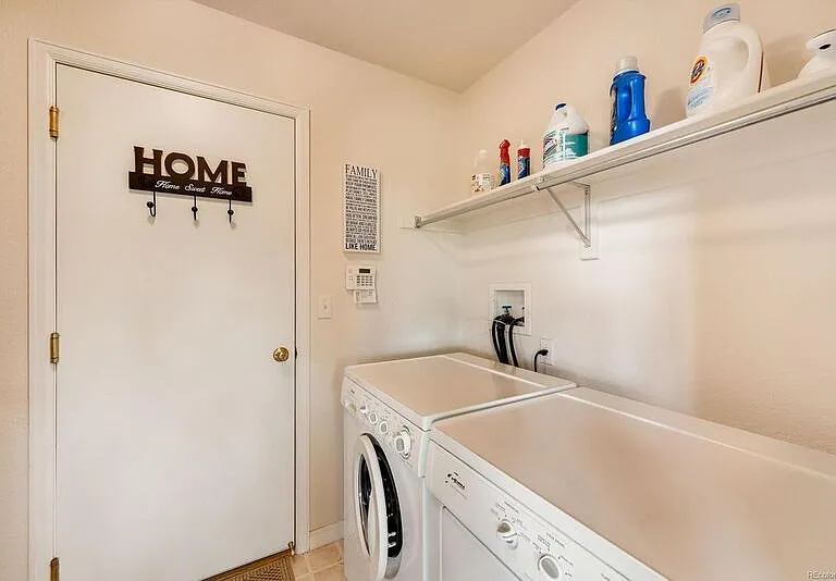 5971 S Waco St — Photo 28