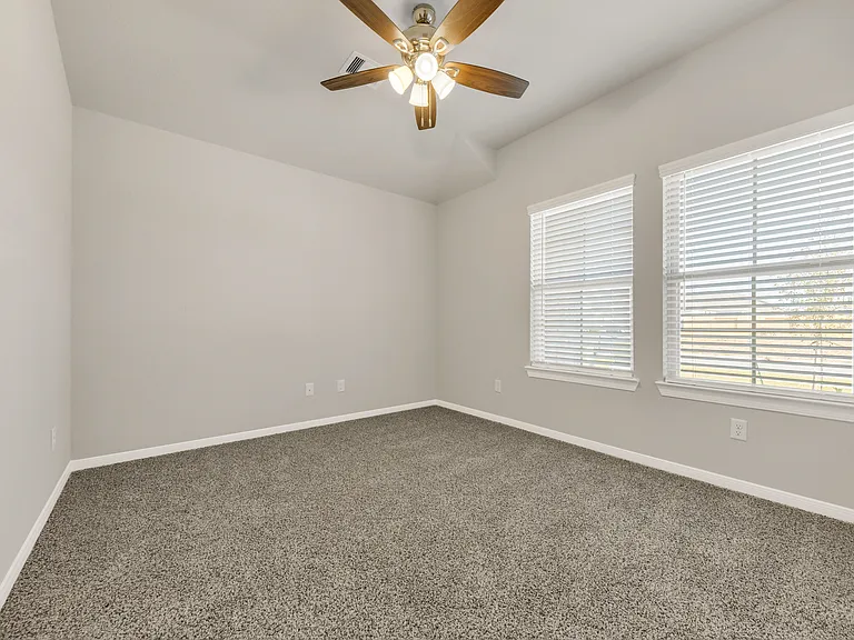 5350 Samuel Run — Photo 9