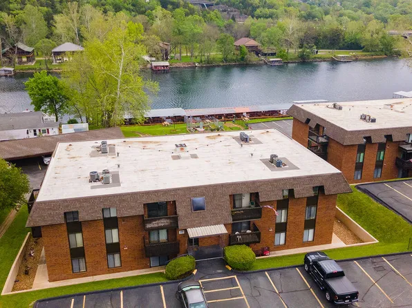 120 Wilshire Drive #24, Hollister, MO 65672