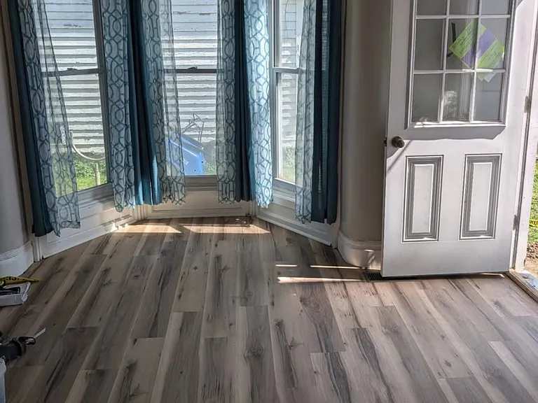 14 Mill St — Photo 3