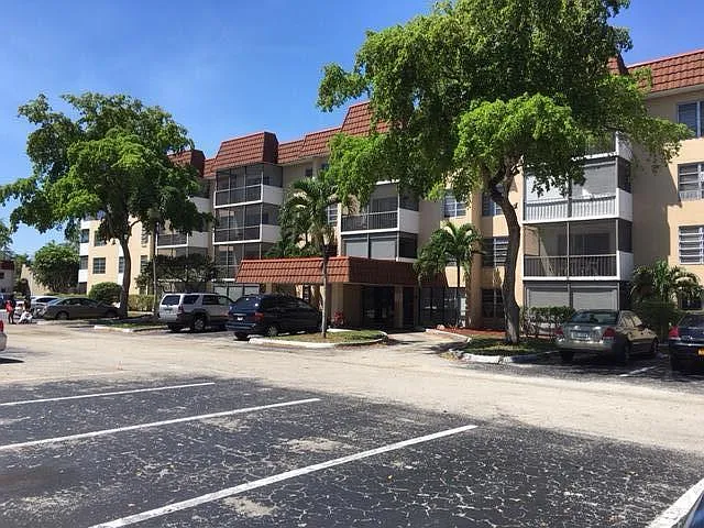 4154 Inverrary Dr #407 — Photo 25