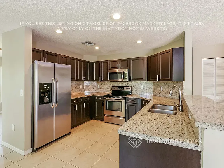 146 Gables Blvd — Photo 6