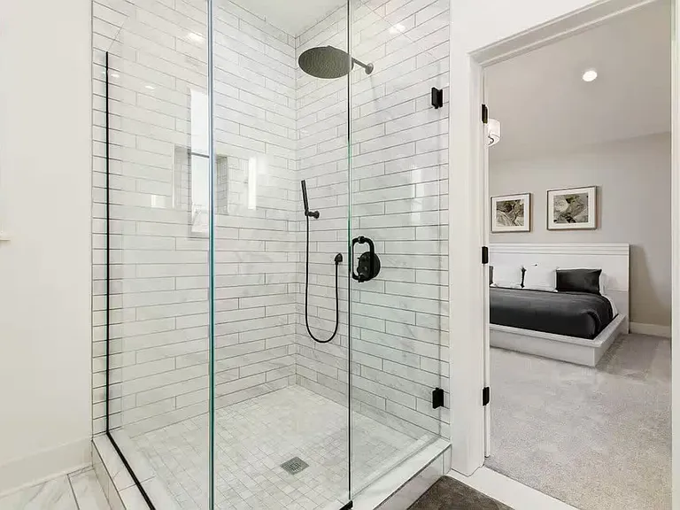 Hamlet St — Photo 15
