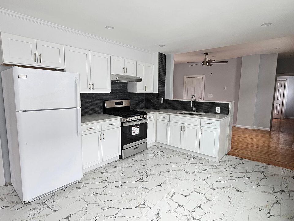 1st image of 2554 E 15th St Fl 2nd