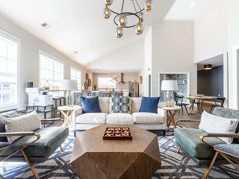 Indigo Apartments — Photo 15