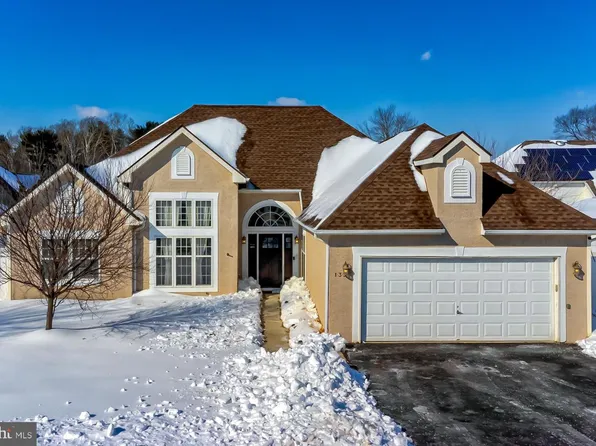 139 Tradewinds Dr, Mount Royal, NJ 08061