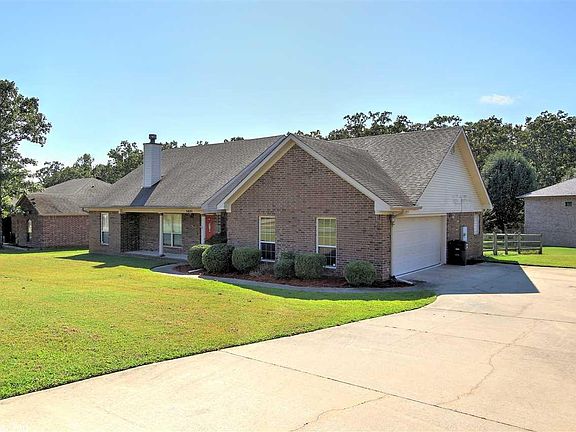 3rd image of 1401 Bedford Dr