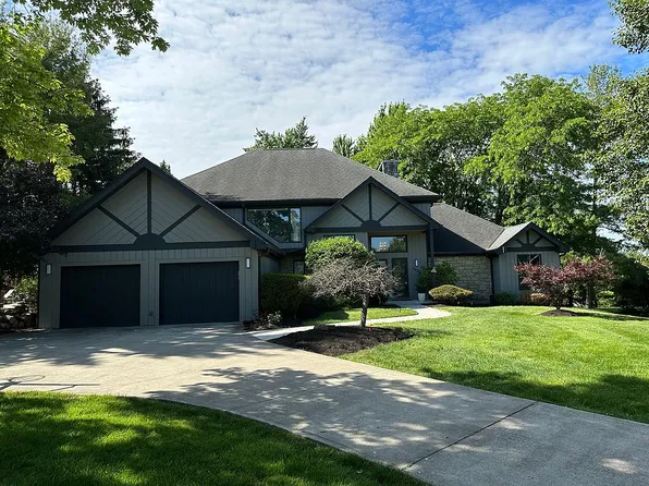 3695 Carpenters Creek Dr, Cincinnati, OH 45241