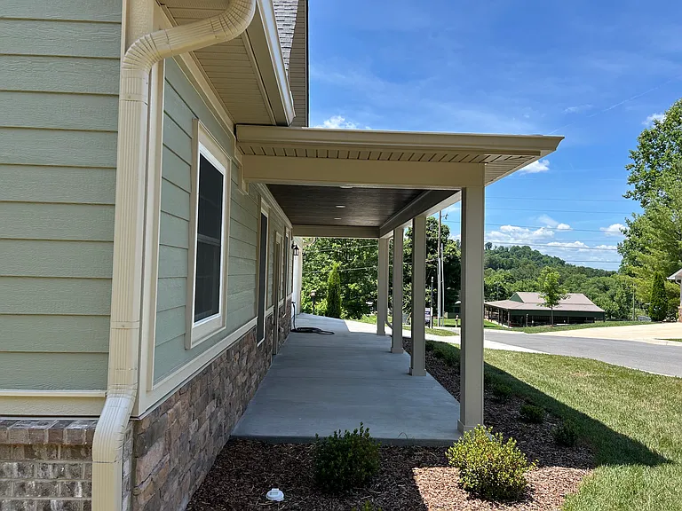 505 Hickory Tree Private Dr — Photo 3