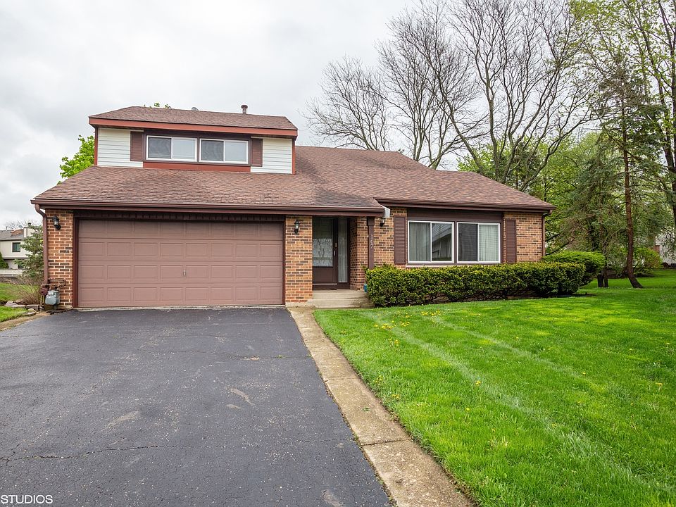 2nd image of 107 Ironwood Ct