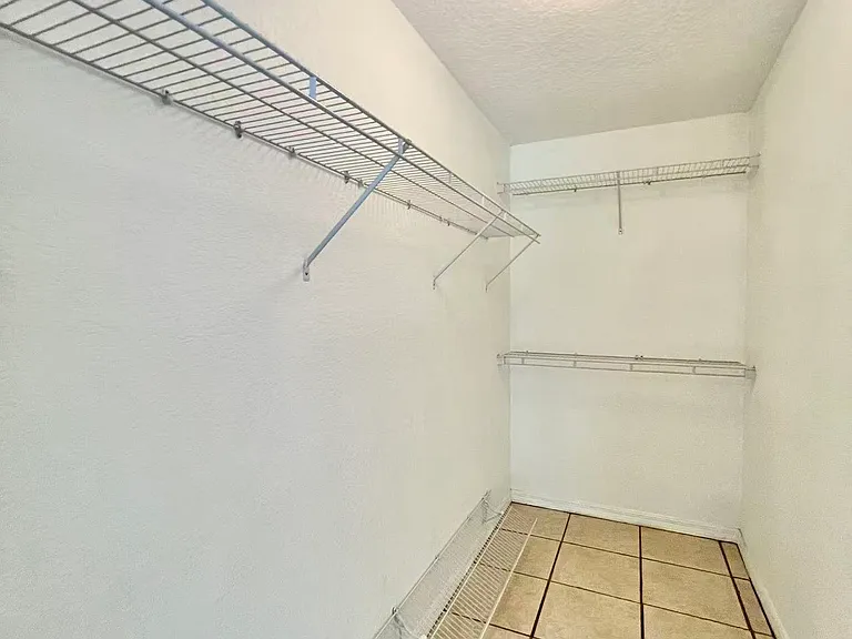 4403 Sherwood Forest Dr — Photo 15