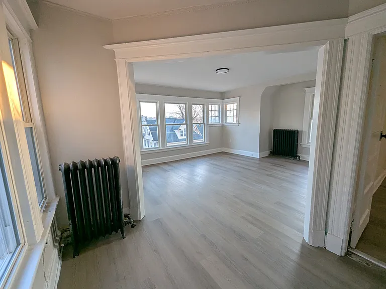 184 Buckingham St #2 — Photo 7