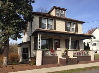 15 Dennison St, Wyoming, PA 18644