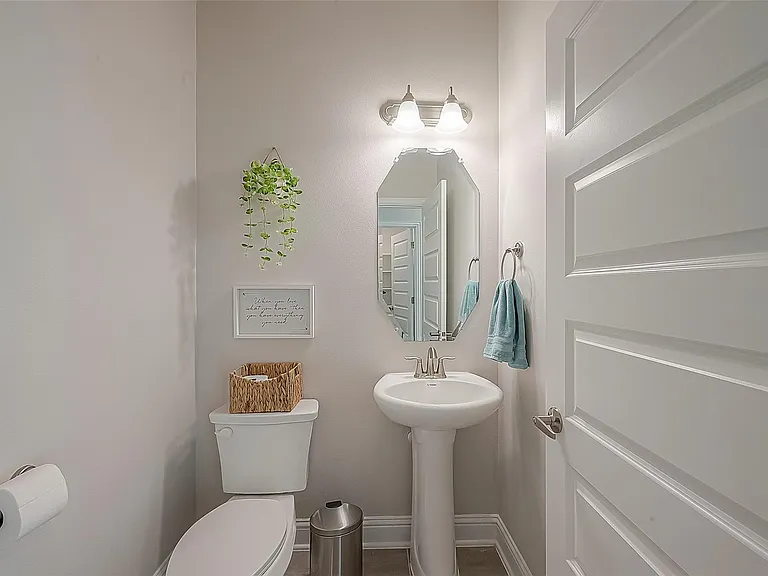 462 Aurora Creek Ln — Photo 15
