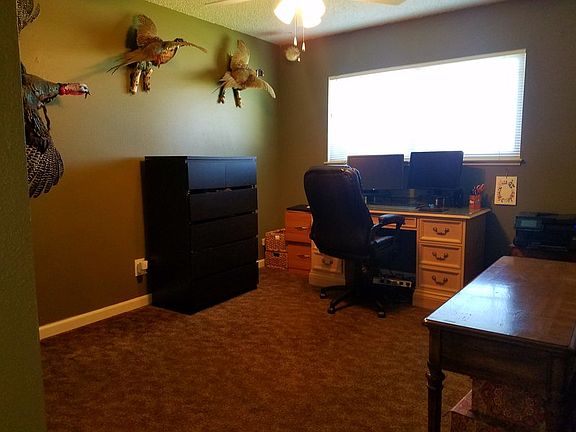 5th image of 525 E Magnolia Ave