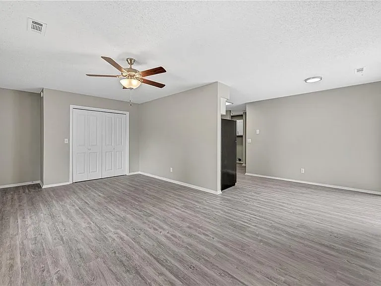 2748 N Arroyo Ave — Photo 4