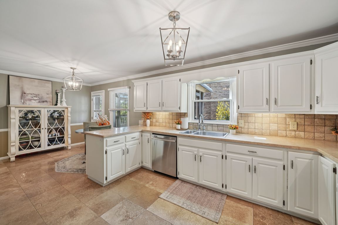 next background image