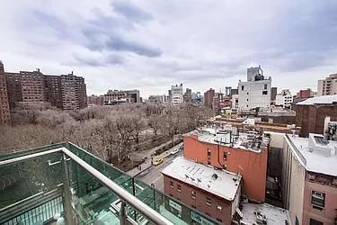 Rented by Kinyu Realty