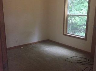 2626 Parnell Ave NE, Lowell, MI 49331