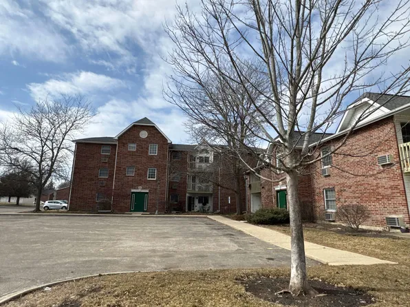 431 Leah Ln APT 1F, Woodstock, IL 60098