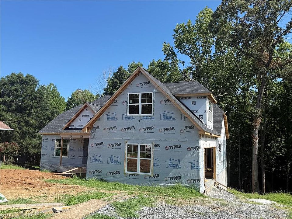 2nd image of 2110 Candelar Dr