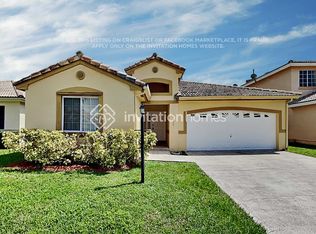 16028 SW 86th Ter, Miami, FL 33193