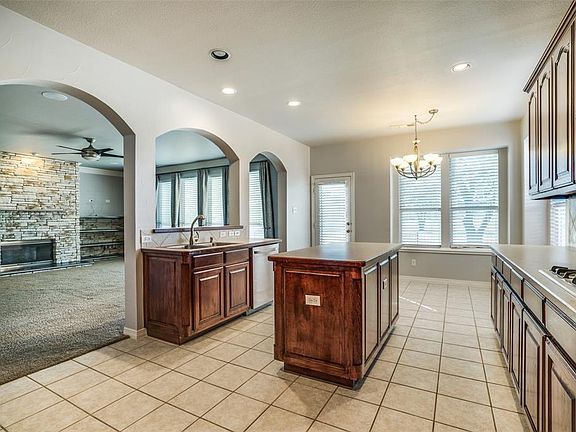 5th image of 5511 Norfolk Ln