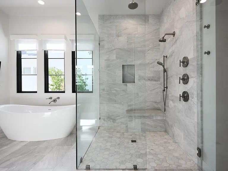 3808 E Fairmount Ave — Photo 30