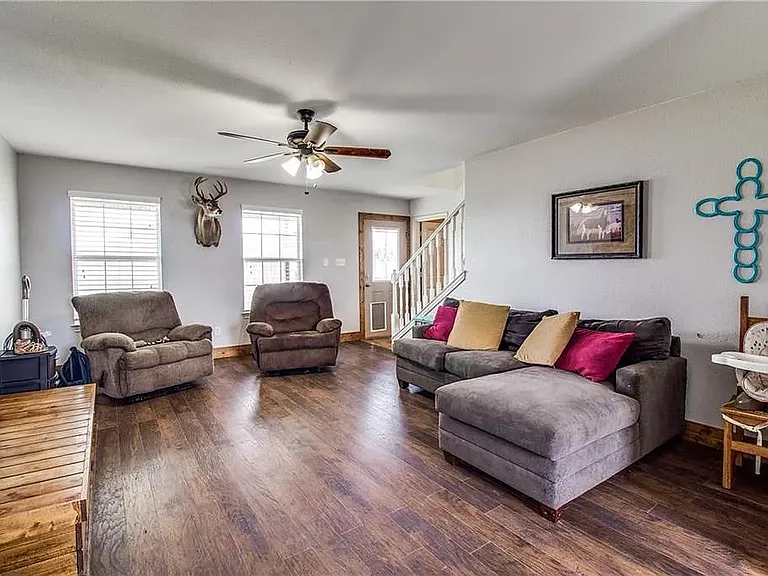 3330 FM 2931 — Photo 14