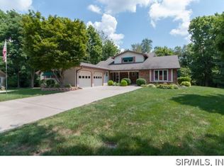 204 Glenwood Ct, Glen Carbon, IL