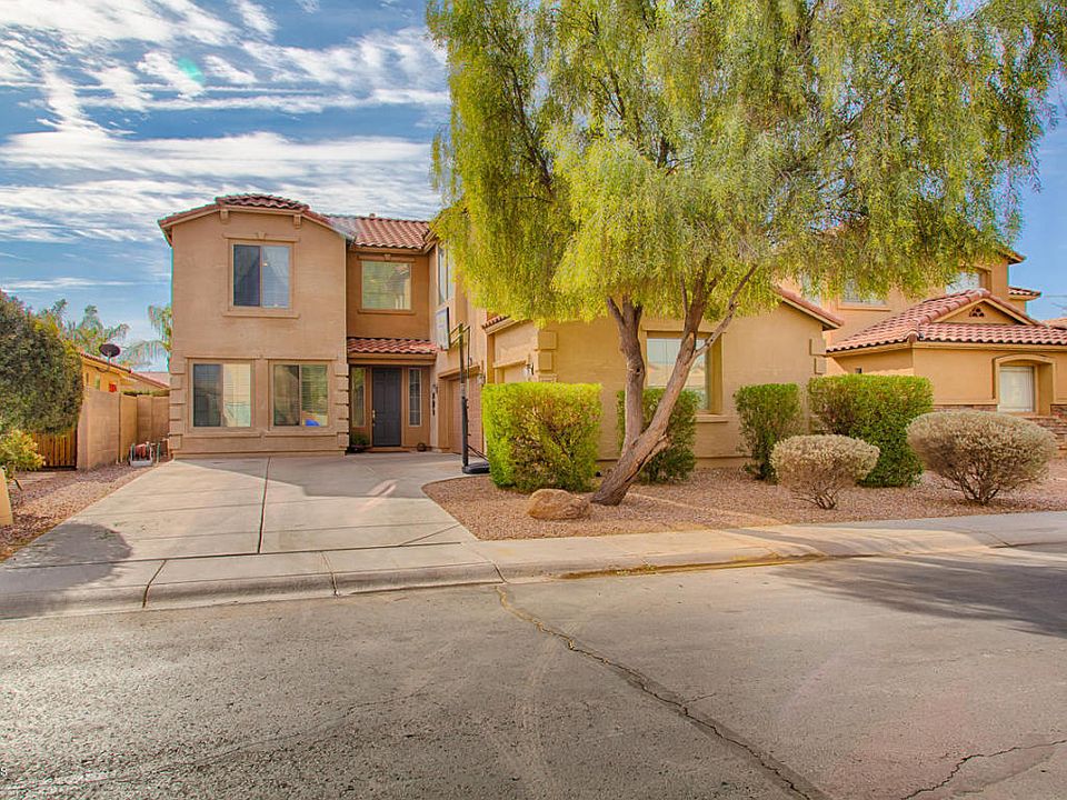1st image of 43367 W Lindgren Dr