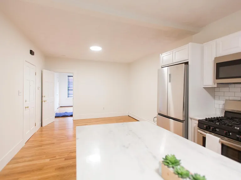 2 Elbow St #1 — Photo 3