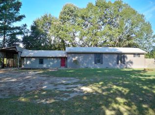 62 County Road 195, Stringer, MS 39481