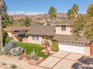 23535 Community St, Canoga Park, CA 91304