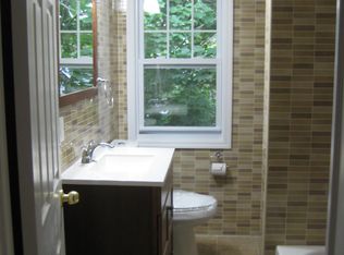 20 Livingston Pl UNIT II, Greenwich, CT 06830