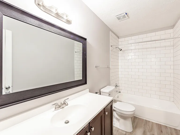 40 Carolane Drive - 1 — Photo 11