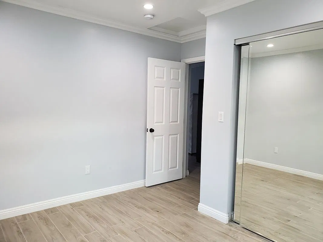 2 bed, 1.0 bath, 900 sqft, $2,200 — Photo 2
