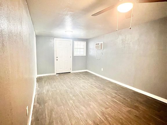 5th image of 311 Glamis Ave #2