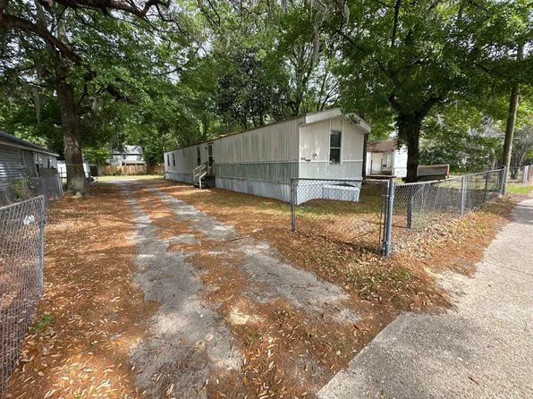 5626 Shelton St, North Charleston, SC 29406