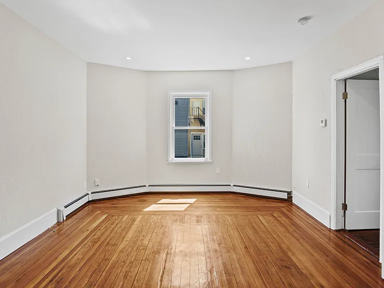 10 Redfield St #2 — Photo 6