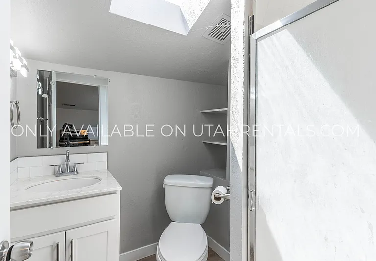 87 N Center St #2 — Photo 11
