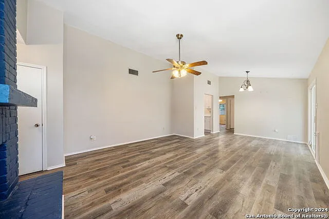 12106 Ridge Ct — Photo 9