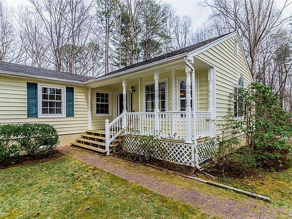 3rd image of 18252 New Little River Ln